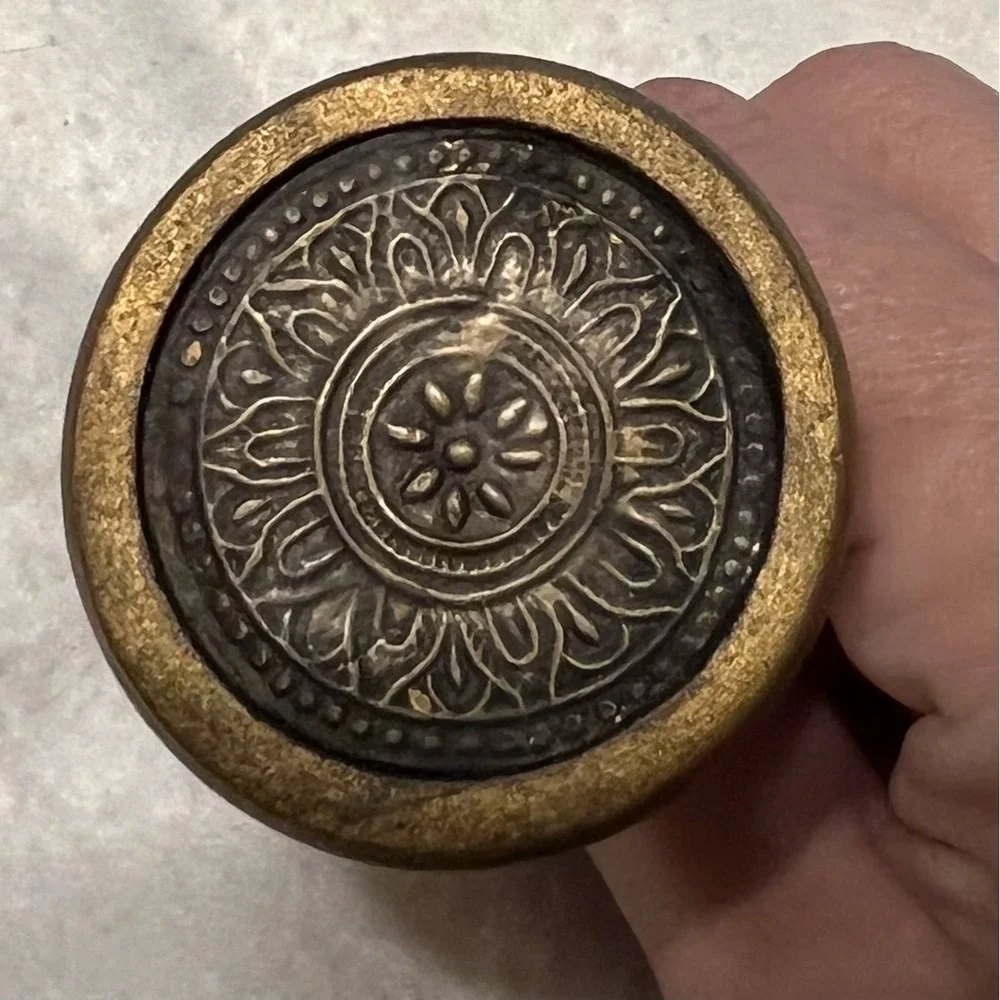 Pier 1 Knobs Bronze Color Cabinet Knobs Set of 7 Lightweight Wood Or Resin? 1.5
